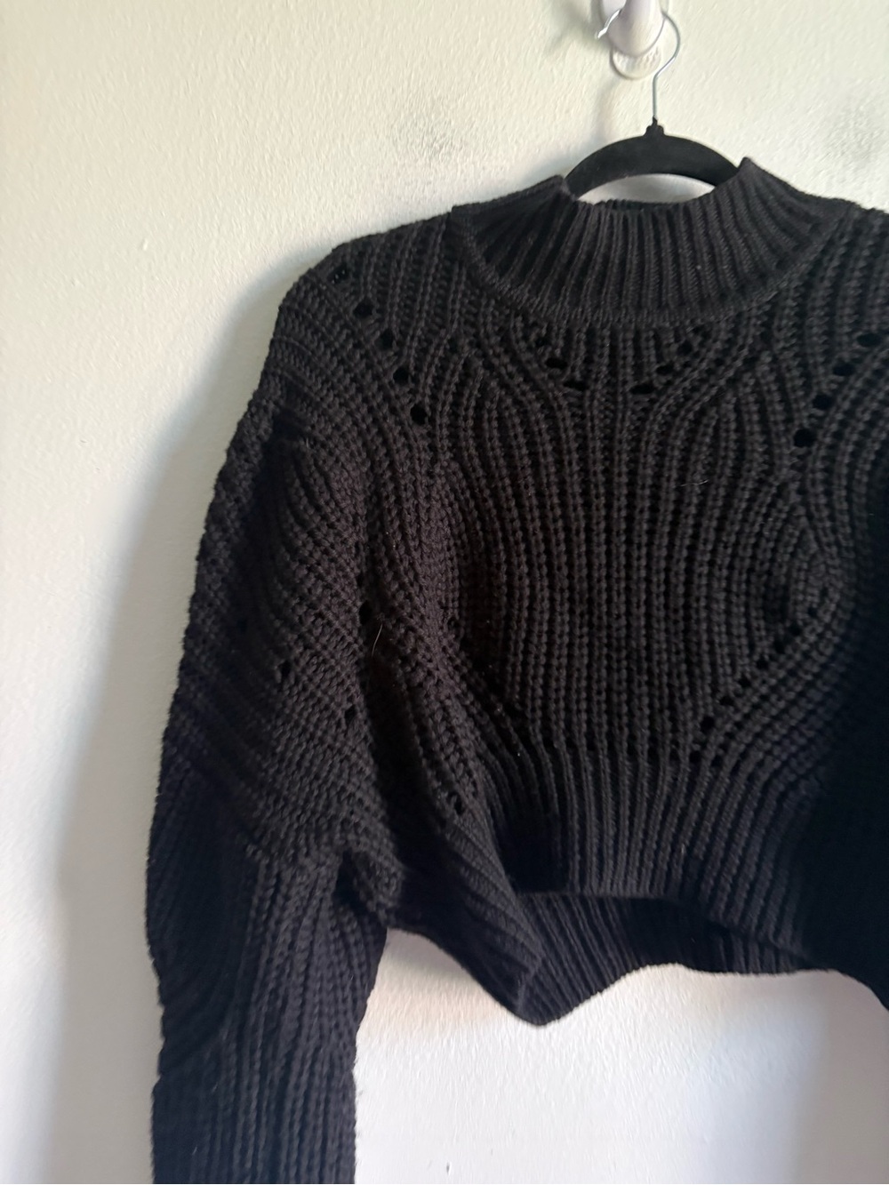 Aritzia Wilfred Sz M Goulaine Black Merino Wool Crop Sweater - Picture 3 of 9
